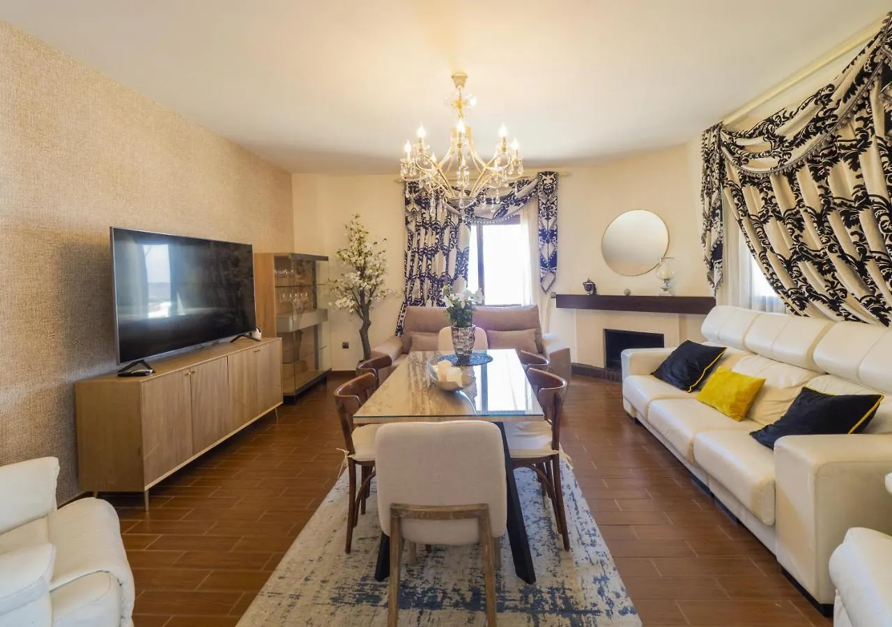 Cubo'S Villa Gabriela Family Coin 0*,